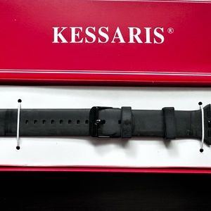 Kessaris Apple Watch Straps Black silicone Band